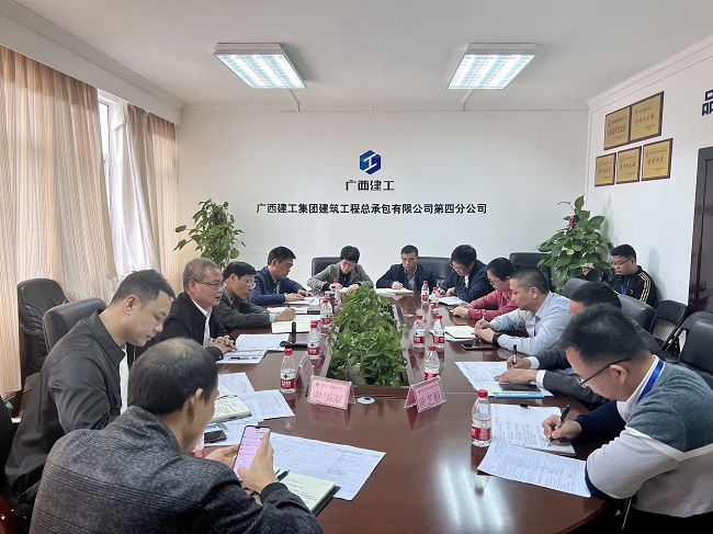調(diào)研會(huì)現(xiàn)場(chǎng)。盧麗君 攝（修圖）.jpg