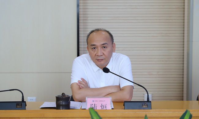 陸烜講話。鄭詩(shī)寶 攝（修）.jpg